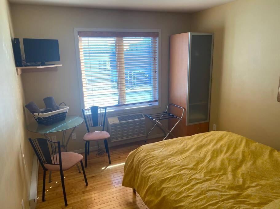 Chez Emma Hostel Gatineau Ngoại thất bức ảnh