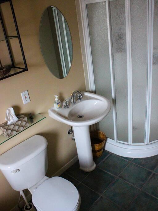 Chez Emma Hostel Gatineau Ngoại thất bức ảnh